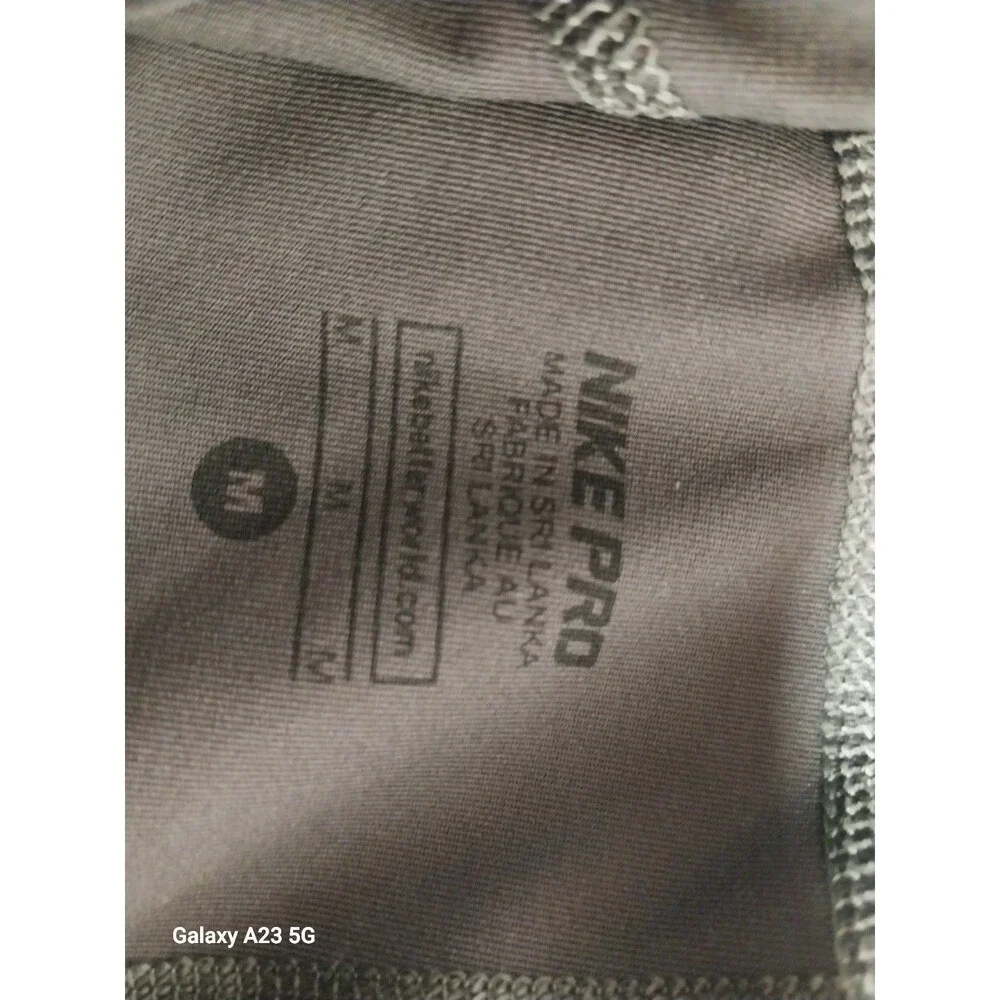 Nike Pro Womens Gray Black Mesh Panel Training Capri Leggings 589376-233 Medium